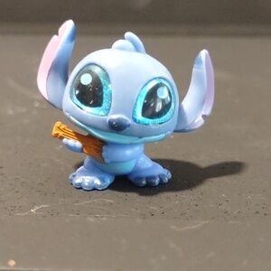 NEW NEVER USED NO PACKAGING Disney Doorables Ukulele Stitch 1X1